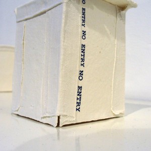 The Innermost Being: Paper porcelain, chromo 12 x 10 cm
