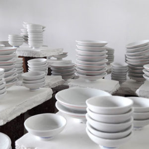 Détail – porcelaine et bois – detail – porcelain and wood